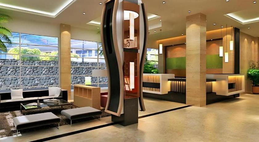 Asoka Luxury Hotel Бандар Лампунг Екстериор снимка