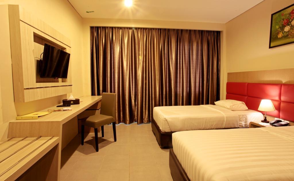 Asoka Luxury Hotel Бандар Лампунг Екстериор снимка
