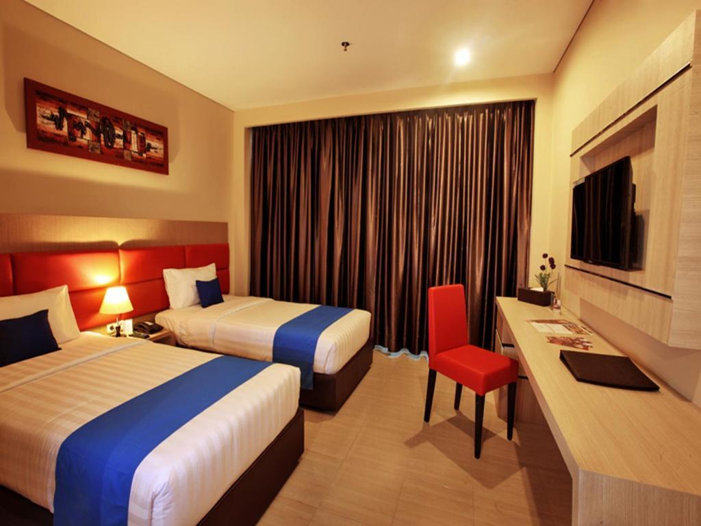 Asoka Luxury Hotel Бандар Лампунг Екстериор снимка