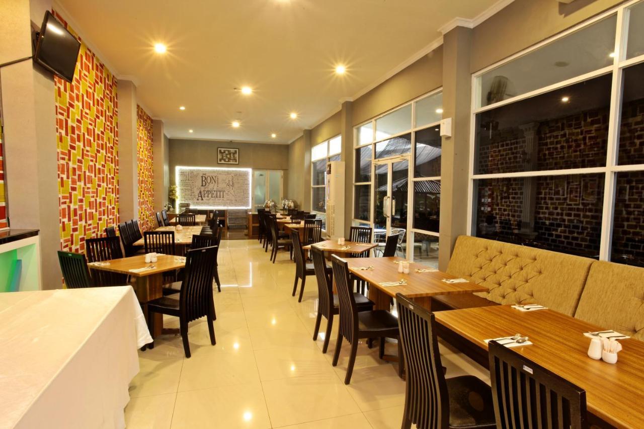 Asoka Luxury Hotel Бандар Лампунг Екстериор снимка